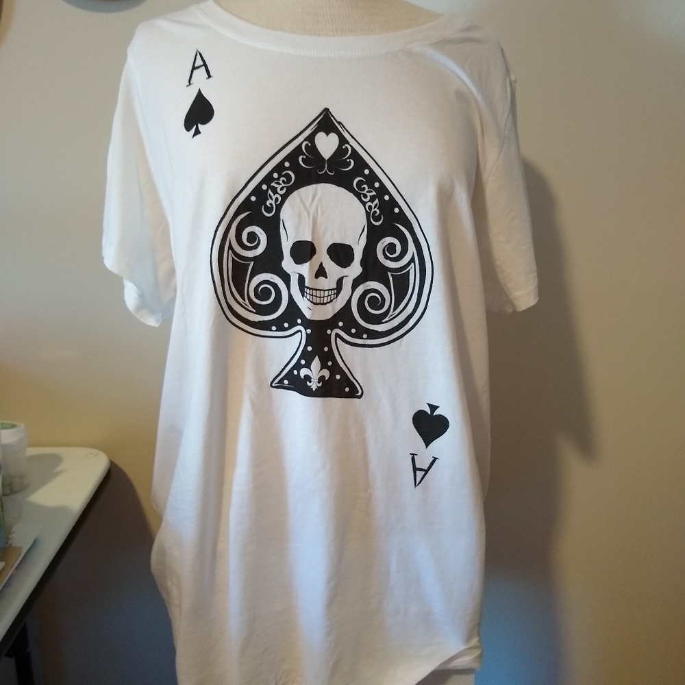 New with tags Torrid T-shirt